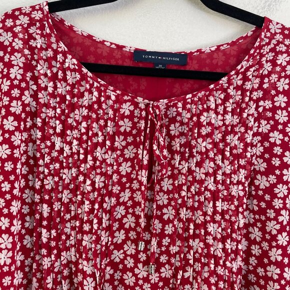 Tommy Hilfiger Womens Plus 2X Red Floral Blouse Long Sleeve Front Neck Tie Top - Picture 8 of 10